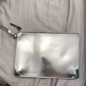 TORY BURCH Large Wristlet